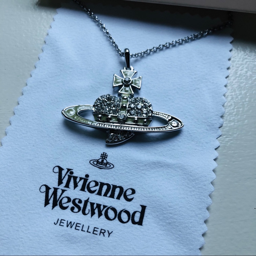 X-large emerald green Vivienne Westwood necklace